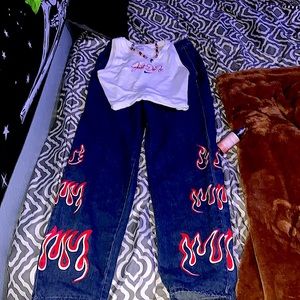 gorgeous jeans, would fit 0-2, the nike top is also available.